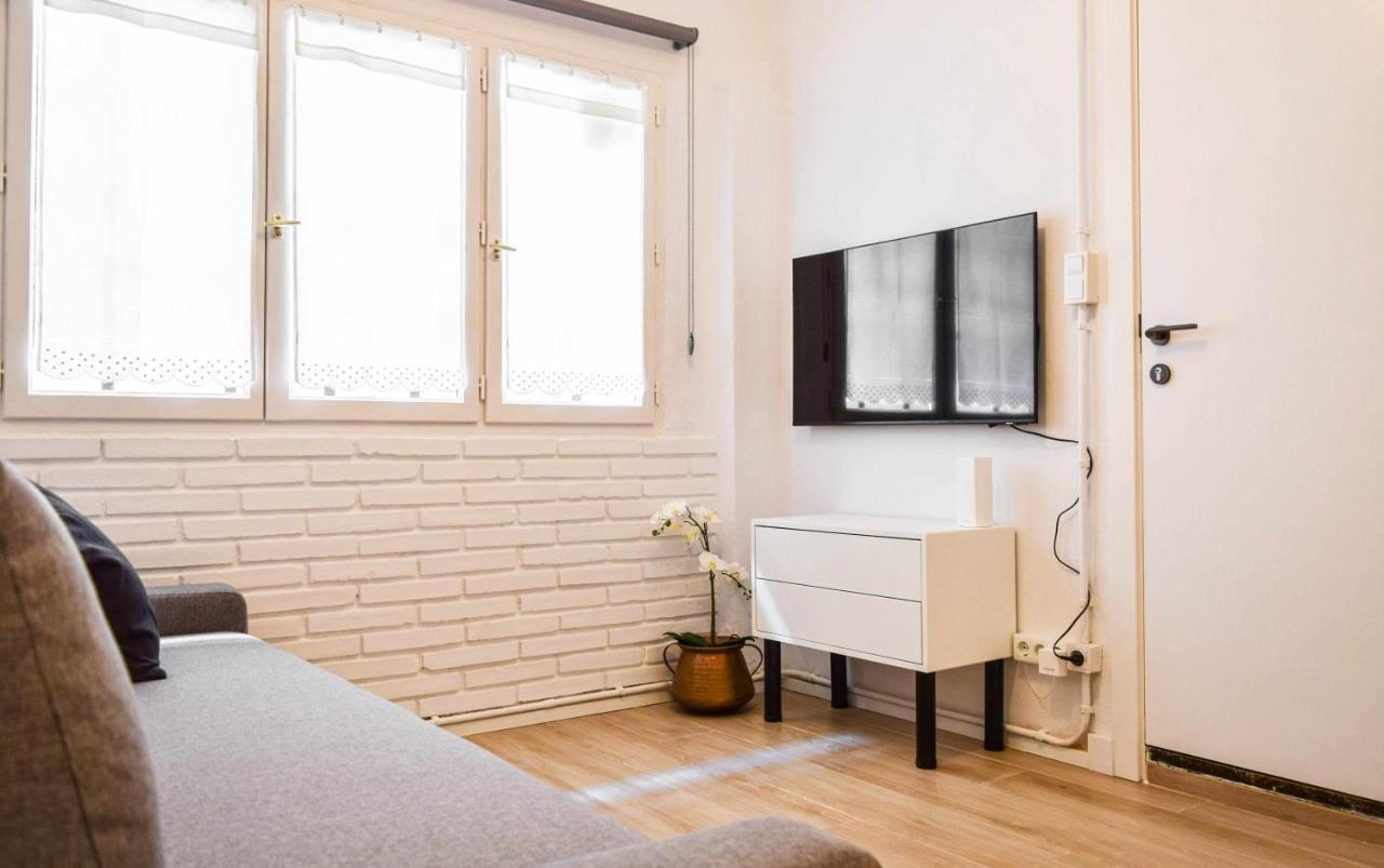 Casa Besalu Estudio En El Centro Del Pueblo Екстер'єр фото