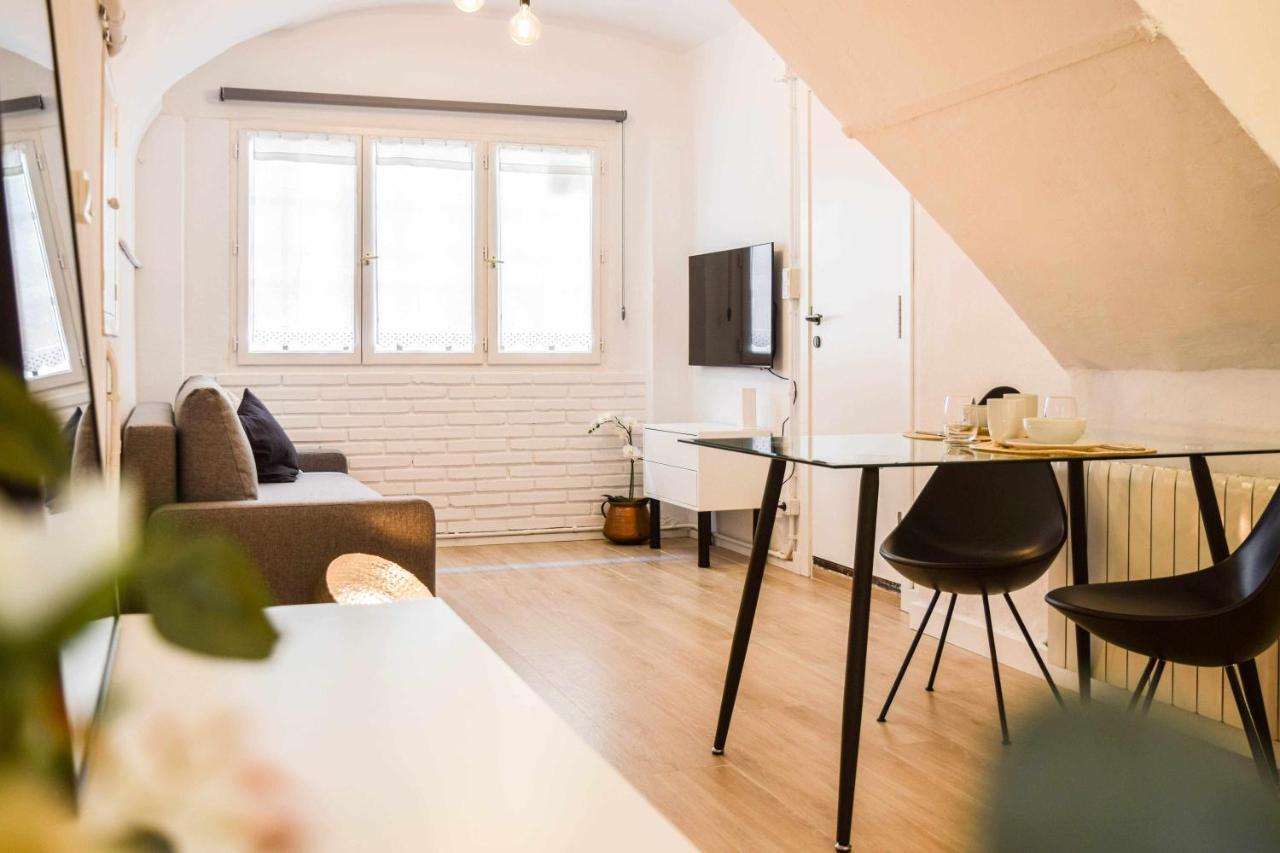 Casa Besalu Estudio En El Centro Del Pueblo Екстер'єр фото