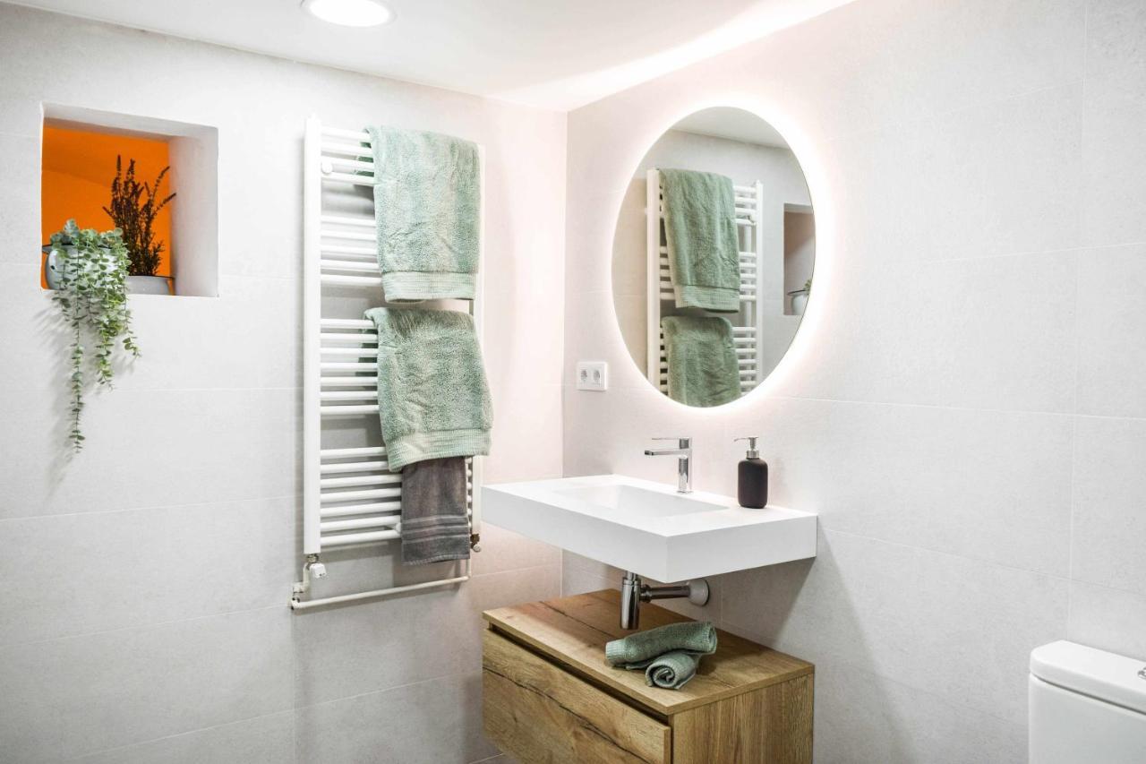 Casa Besalu Estudio En El Centro Del Pueblo Екстер'єр фото