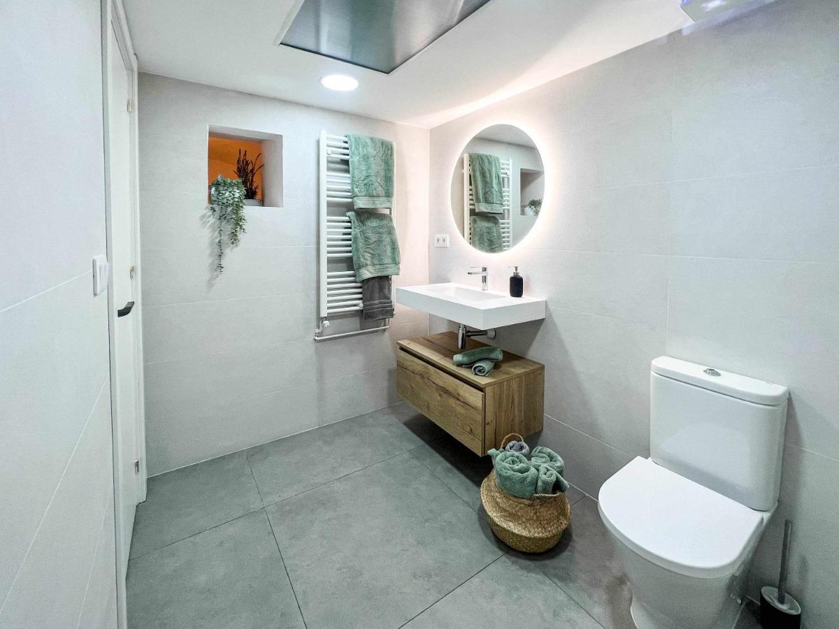 Casa Besalu Estudio En El Centro Del Pueblo Екстер'єр фото