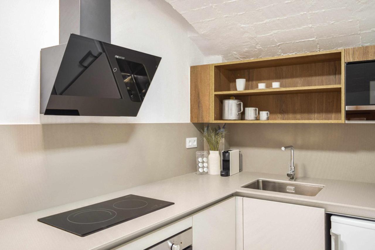 Casa Besalu Estudio En El Centro Del Pueblo Екстер'єр фото