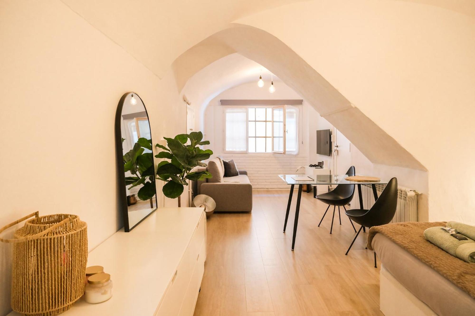 Casa Besalu Estudio En El Centro Del Pueblo Екстер'єр фото