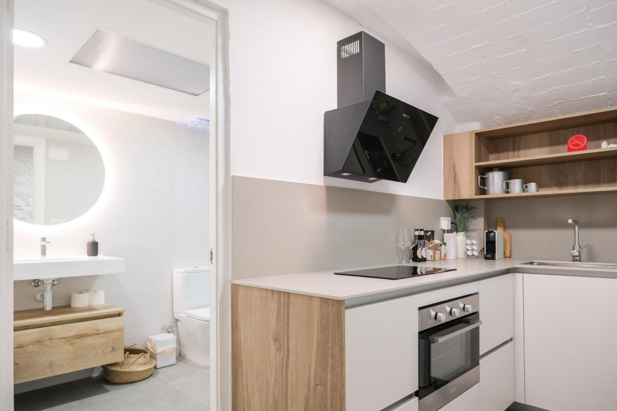 Casa Besalu Estudio En El Centro Del Pueblo Екстер'єр фото