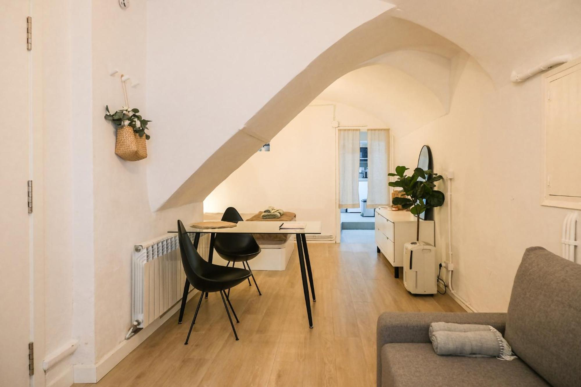 Casa Besalu Estudio En El Centro Del Pueblo Екстер'єр фото