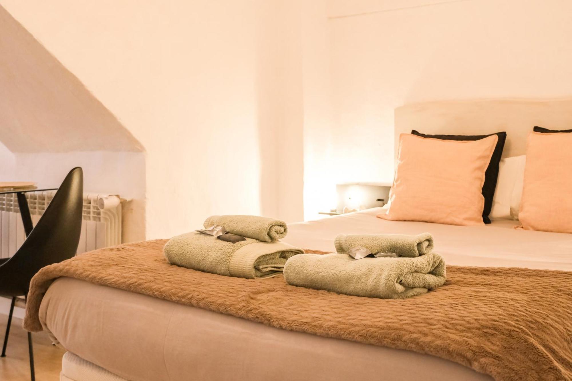 Casa Besalu Estudio En El Centro Del Pueblo Екстер'єр фото