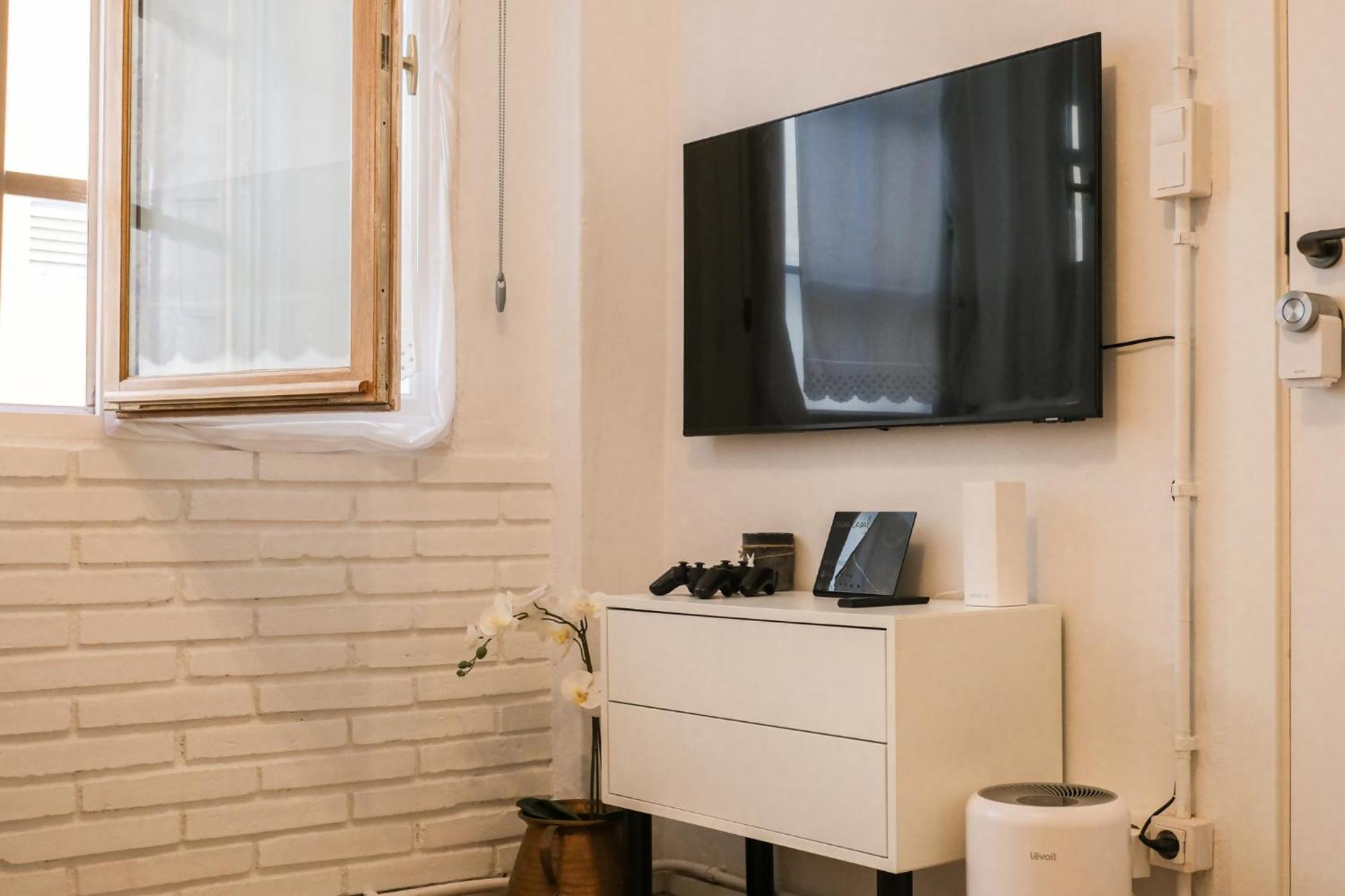 Casa Besalu Estudio En El Centro Del Pueblo Екстер'єр фото