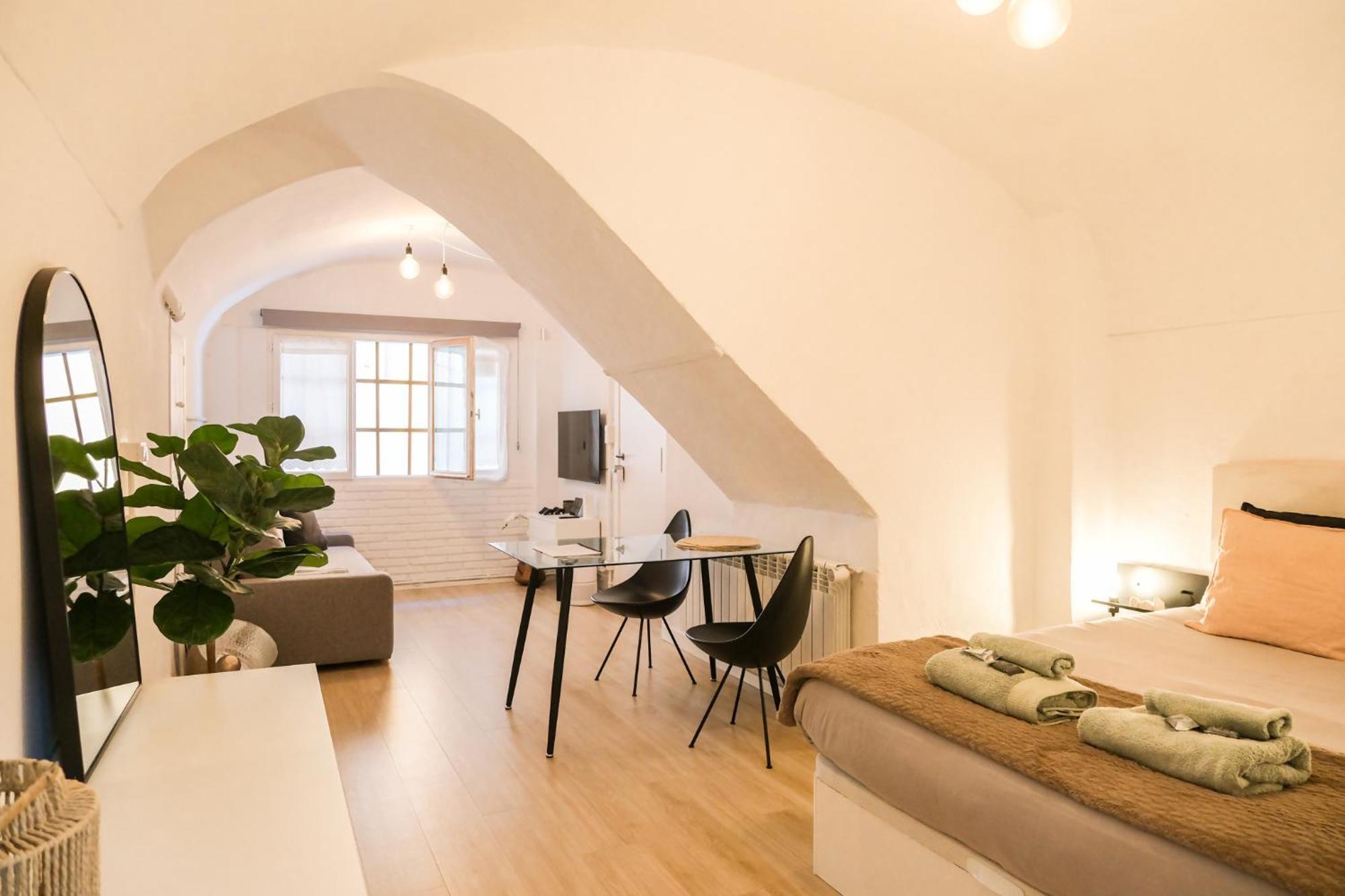 Casa Besalu Estudio En El Centro Del Pueblo Екстер'єр фото